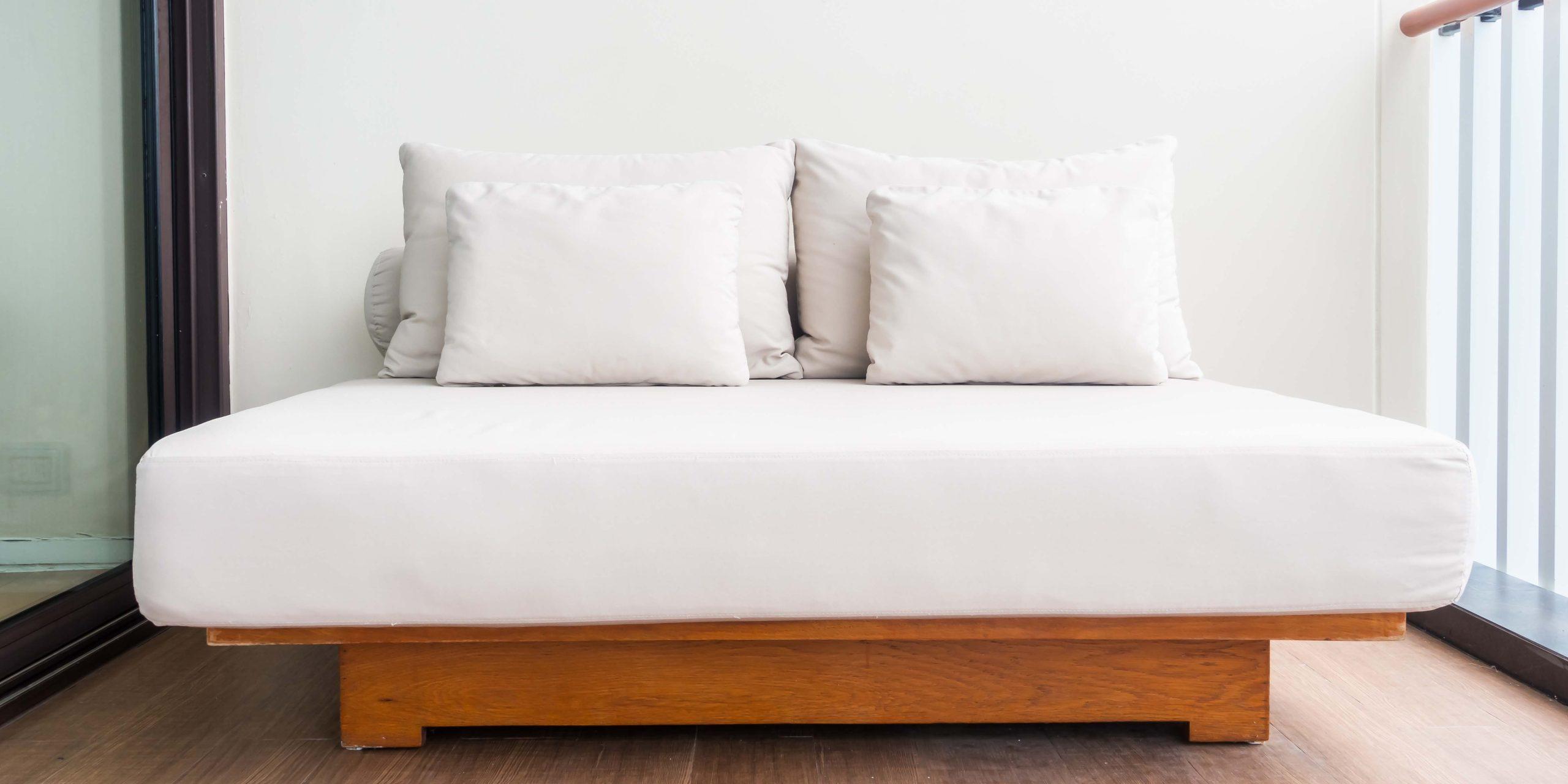 Secrets To Transform Your Bed Into a 5 Star Hotel Bed 3 TuckNeverLoose 1 scaled